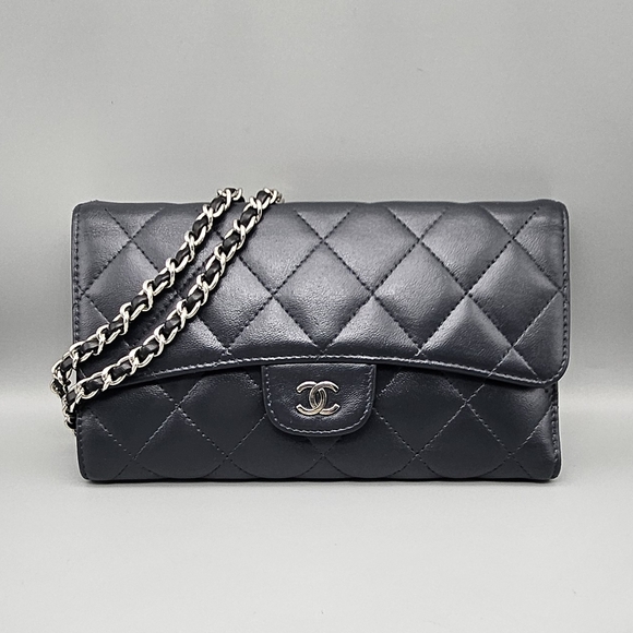 🩶CHANEL Grey Authentic Tri-fold Wallet/Clutch🩶 - Picture 3 of 17